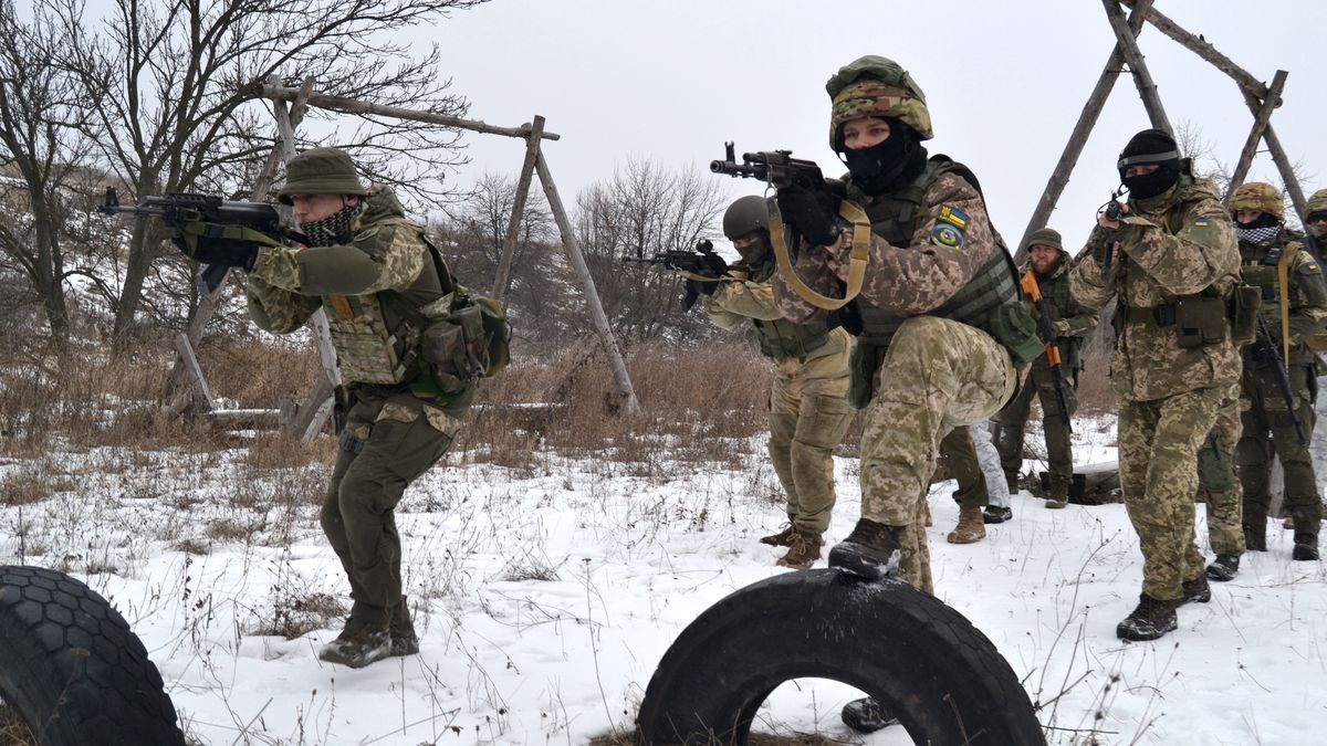 Ukrajinu ubráníme, frontální útok by Rusko nezvládlo, říká velvyslanec
